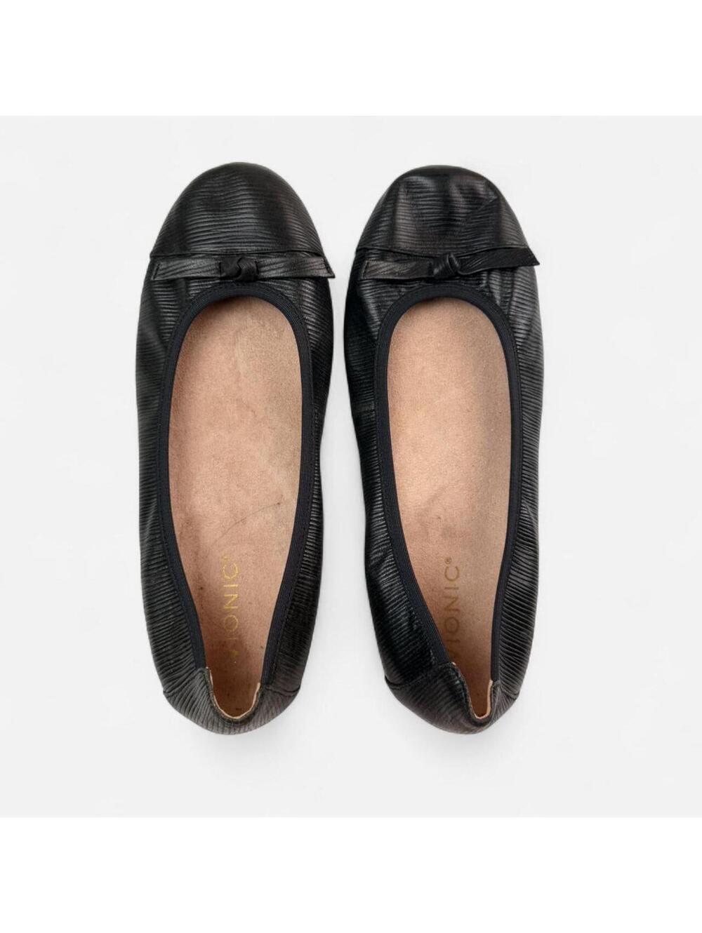 Vionic Leather Ballet Flats in Black